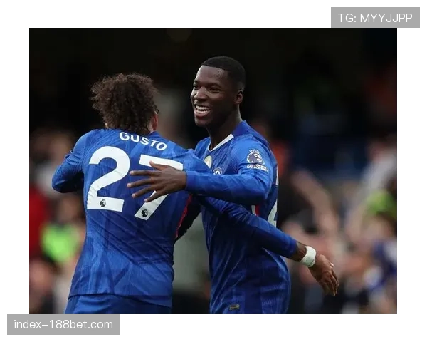 凯塞多防守覆盖不足，切尔西后腰难以应对巴黎快速转换